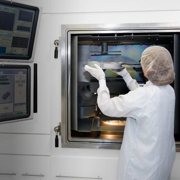 Optikbeschichtung / Revêtement optique / Optical coating