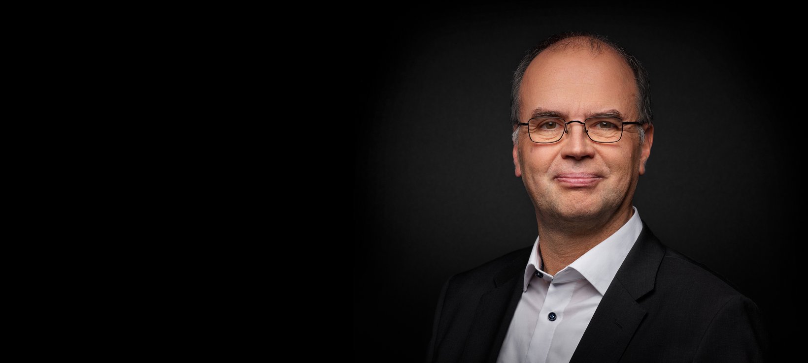 Employee of LASER COMPONENTS Germany GmbH