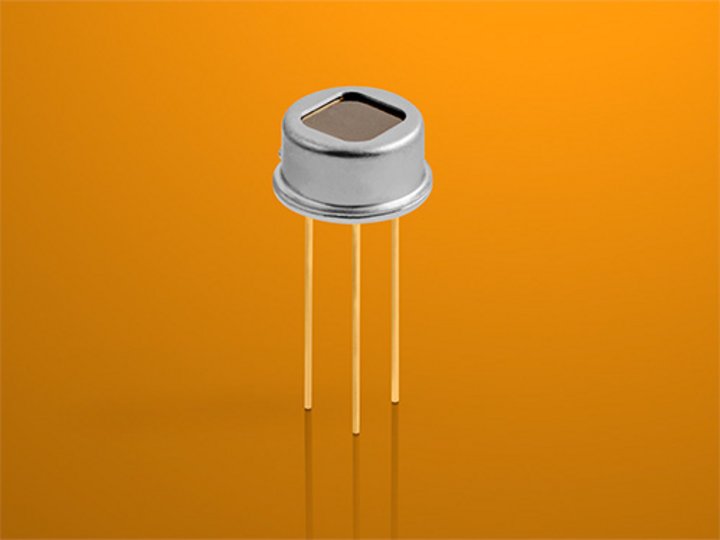 New Line of Differential Pyroelectric Detectors