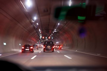 Highway tunnel particle measurements