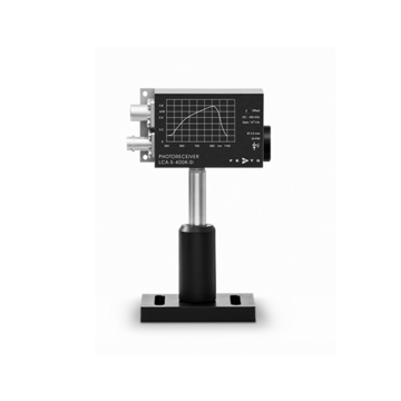 Low-Noise Photoreceiver for Si Detectors