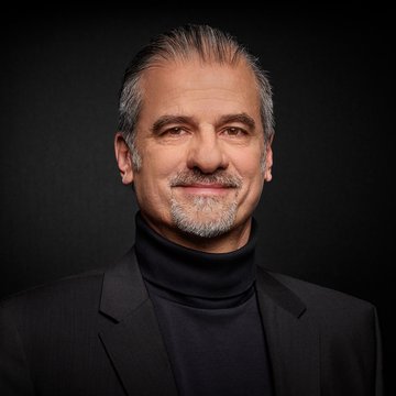 Dr. Andreas Hornsteiner