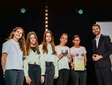 Siegerehrung 10b Geschäftsmodel 2025 Gymnasium Olching