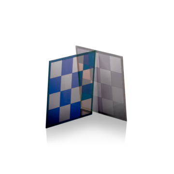 Polarizers with textured surface for special polarization profiles.