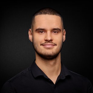 Employee of LASER COMPONENTS Germany GmbH Severin Bujadilo